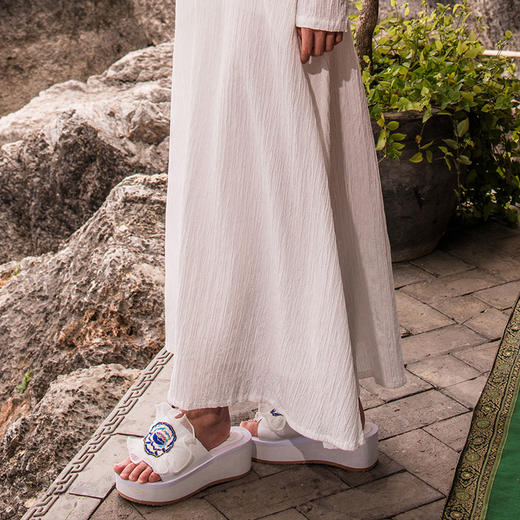 逍遥游真皮拖鞋 | 黑色百搭 白色简约 | 码数齐全 现货加急发 商品图3