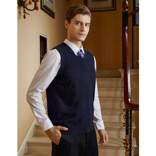 YvesFigarau伊夫·费嘉罗100%山羊绒秋冬舒适保暖毛背心921128 商品图2