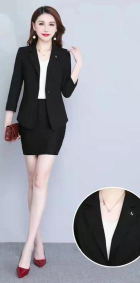 洛呗一时尚微弹修身小西服