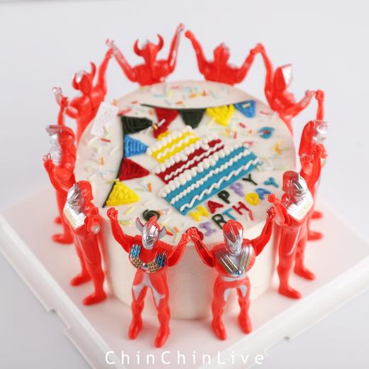 手绘奥特曼围边蛋糕 商品图0