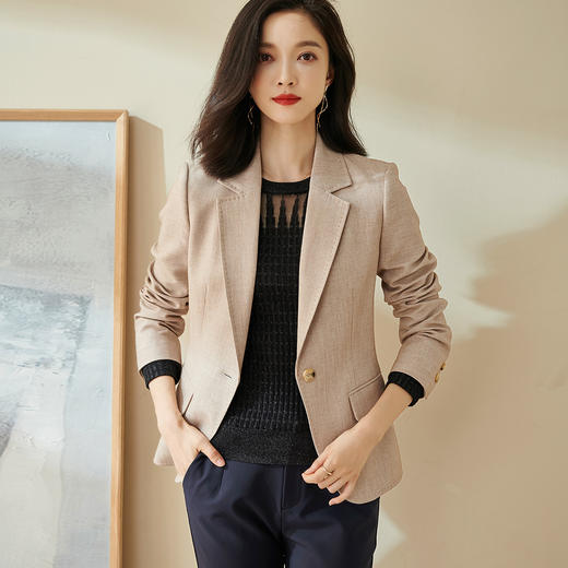 静奢奶茶色通勤职业小西装外套2025新款春季时尚气质修身知性西服1683 商品图5