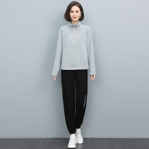 HR  W2121-T9休闲时尚休闲卫衣洋气减龄两件套 商品图0