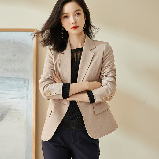 静奢奶茶色通勤职业小西装外套2025新款春季时尚气质修身知性西服1683 商品图2