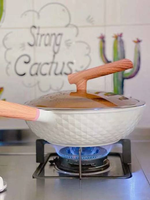 价值699 正P！迈卡*罗麦饭石不粘锅炒锅燃气灶电磁炉平底锅炒菜锅30cm MC-C30L1 通用少油烟 美观耐用 健康环保 导热迅速 防烫隔热 可立可放易握持 预售 商品图3