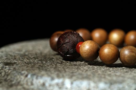 JSNM0032°金丝楠木老料（搭紫檀莲花）10mmx16粒 商品图3