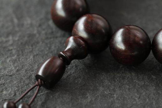 W°XYZT0032高品质印度小叶紫檀1.8cmx13粒 商品图3