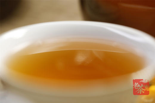 大师监制 自然蜜香 | 老同志•易武正山七子饼（2013） 商品图6