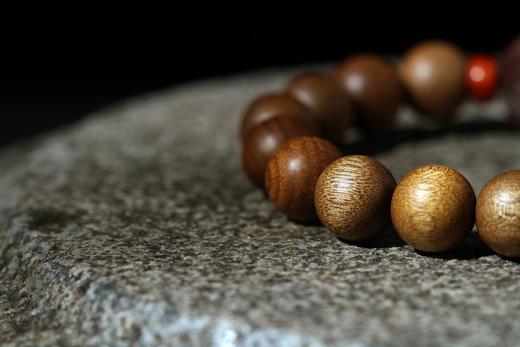 JSNM0032°金丝楠木老料（搭紫檀莲花）10mmx16粒 商品图4