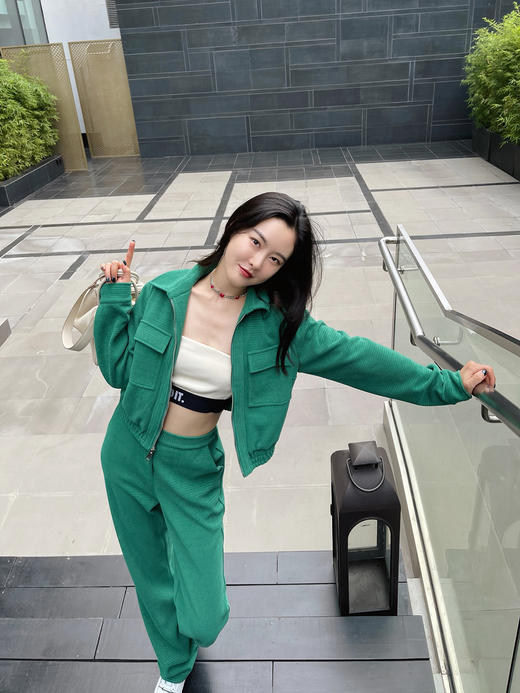 黑标系列 BV绿针织香风高街运动风格套装 商品图1