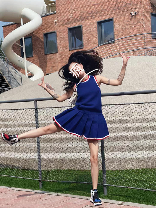 黑标篮球小香风赤木晴子连衣裙 商品图1