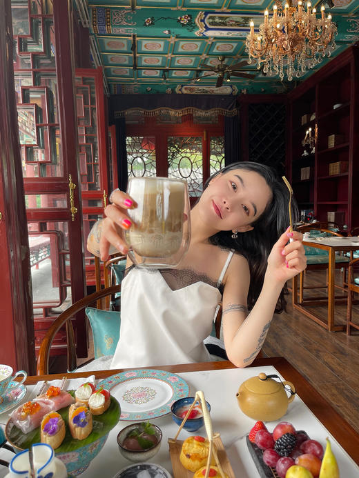 像睡裙一样的皮裙儿 商品图2