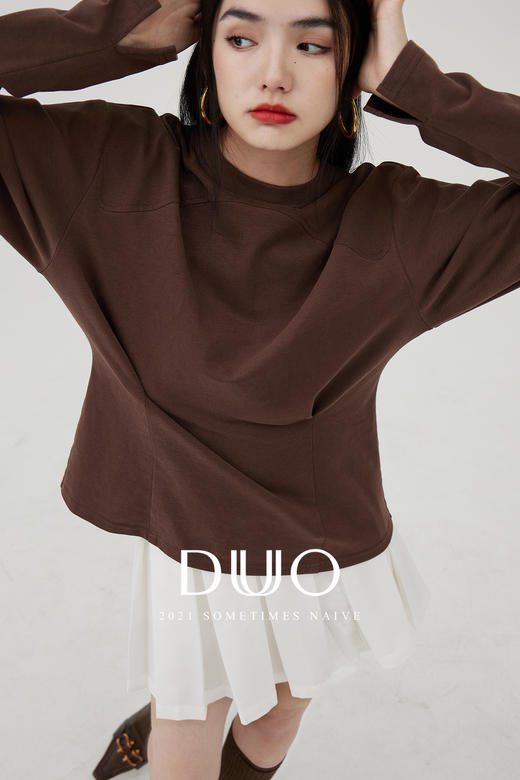 立体剪裁长袖巧克力T恤 商品图3