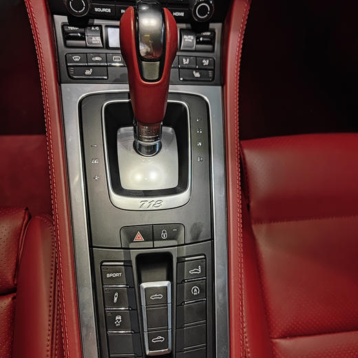 保时捷 718 Boxster 2.0T【月租-深圳】 商品图4