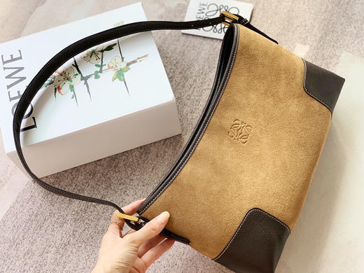 罗威麂皮单肩包 商品图1