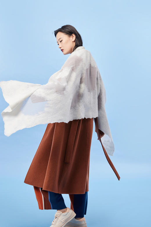  真丝羊绒相拼手工毛毡披肩 SJF93P336N 商品图3