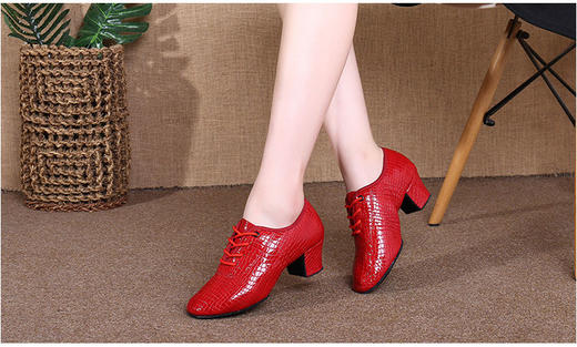 拉丁舞鞋女成人中高跟软底秋冬水兵舞室外广场舞蹈鞋 商品图12