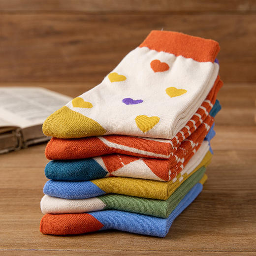 【采用优质新疆棉】秋冬新品日系中筒袜子女学院风可爱兔子长筒袜清新韩版堆堆袜棉袜 商品图1