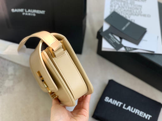 杨树林box-杏色小号 商品图3