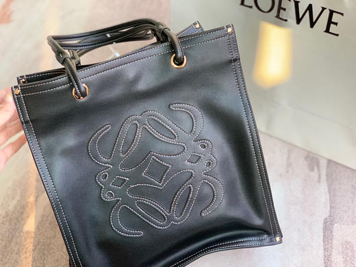 Loew.e 罗威全皮购物袋 商品图2