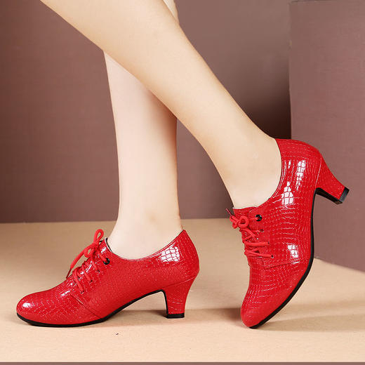 广场舞鞋女室外舞蹈鞋软底四季中高跟广场舞鞋子拉丁跳舞女鞋 商品图4