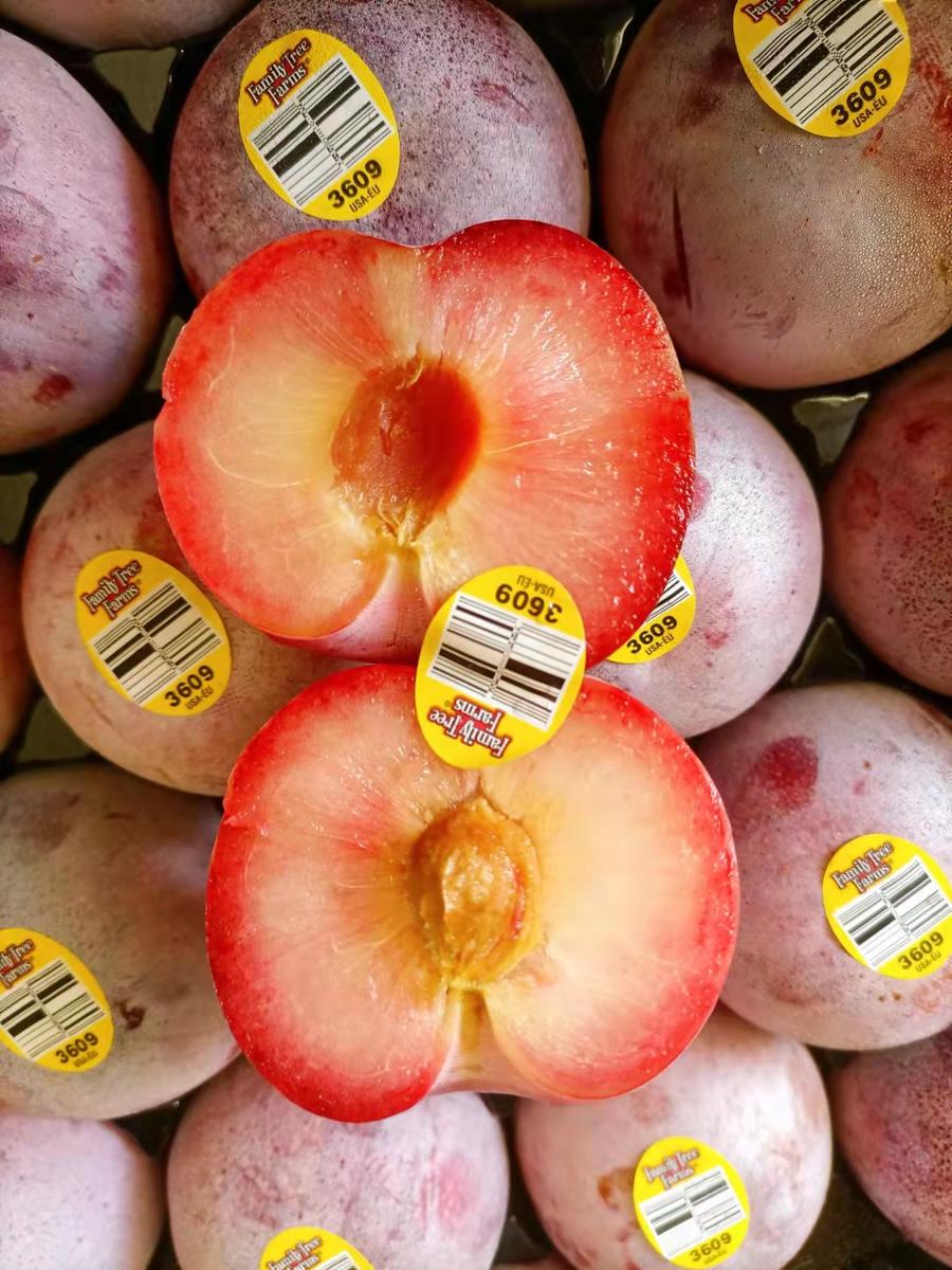 【美国情人李】1颗约140g 口感细腻 果肉饱满 水分充足美味多汁 ,果肉