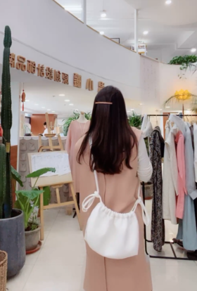 【抖音专属】2021冬款包包（21812053-纱白）