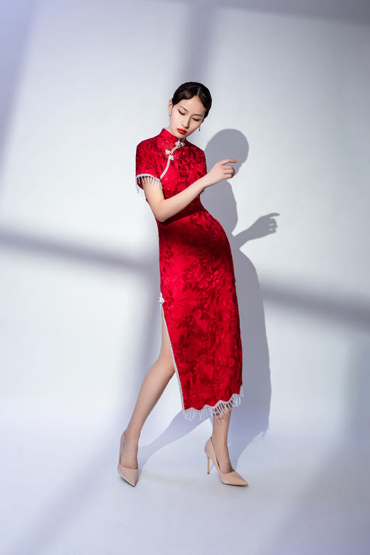 荷言HEYEN 当户理红妆 玫瑰红真丝乔其绣花面料 商品图2