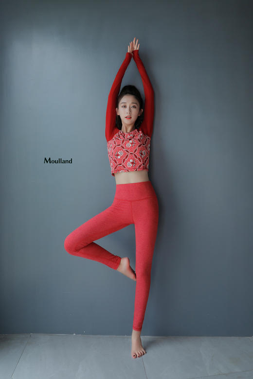 爆款好货 【新年红】拼接撞色长袖-花红妆 商品图1