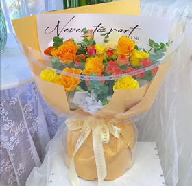 此生不渝     黄玫瑰9支，粉玫瑰19支，尤加利桔梗搭配（4009）