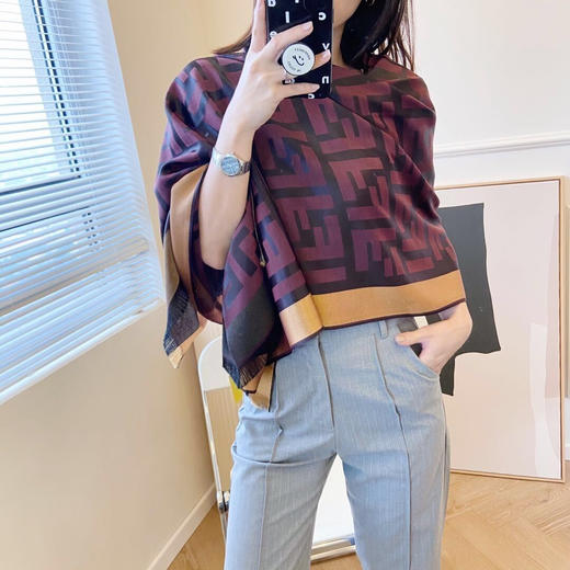 F迪家-提花双面丝光棉围巾-会员6折 商品图1