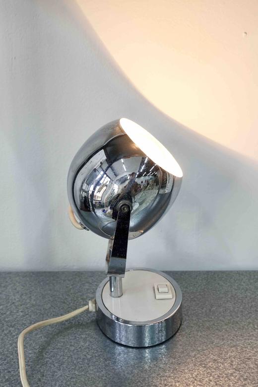 1970s银色太空感眼睛中古小台灯 商品图7