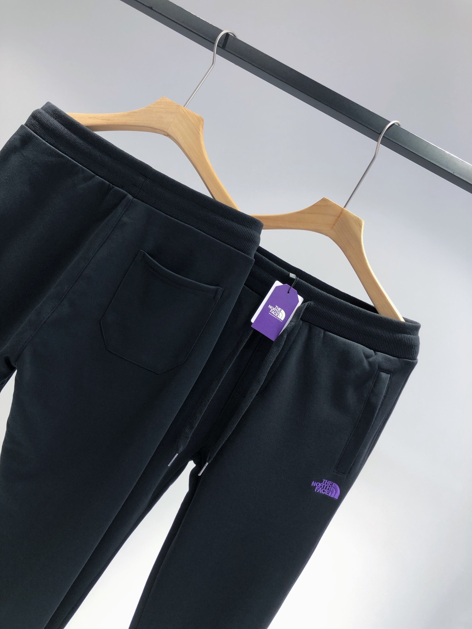 点此购买 北面男女紫标纯棉毛圈休闲长裤83 196816