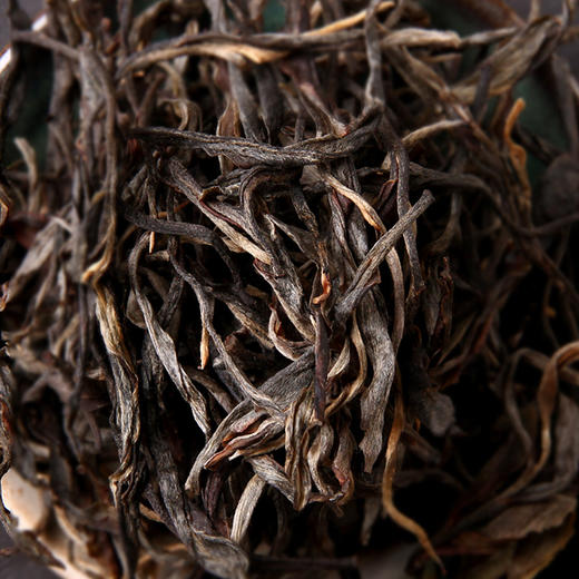 【限时钜惠】吉顺号高端普洱生茶2020年磨烈古树普洱茶生茶饼357g 商品图3