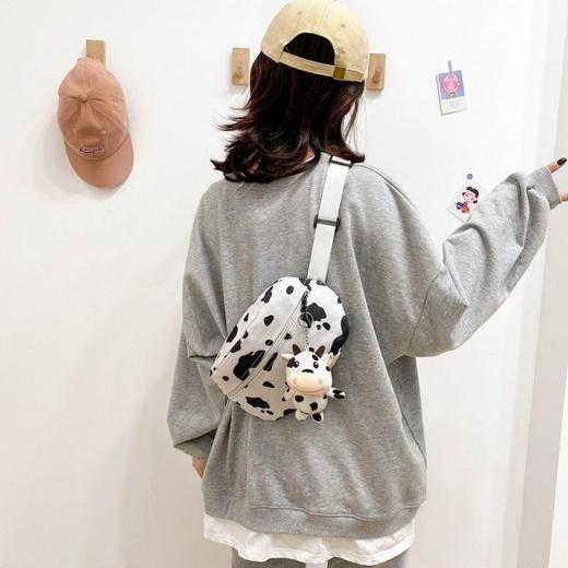 【服饰鞋包】时尚奶牛纹帆布女包洋气学生上课斜挎包 商品图0