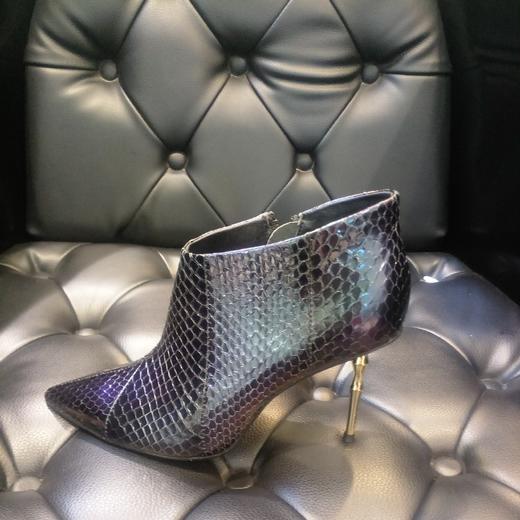 LFGJ  8501经典蛇皮小踝靴 商品图1