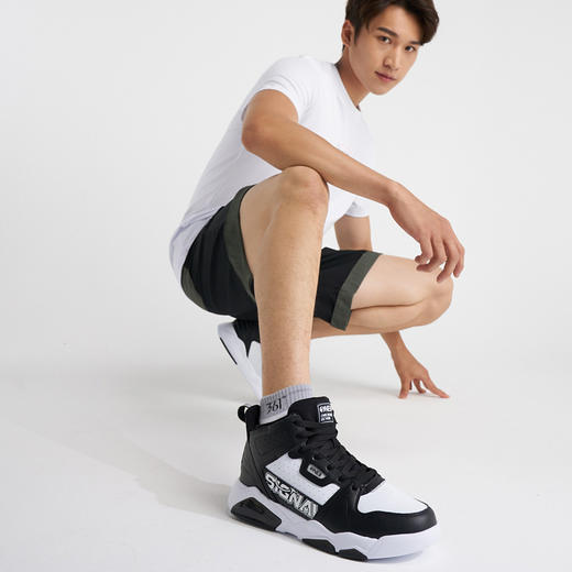 361度2021秋季运动高弹休闲鞋男子高帮板鞋572136601 商品图1