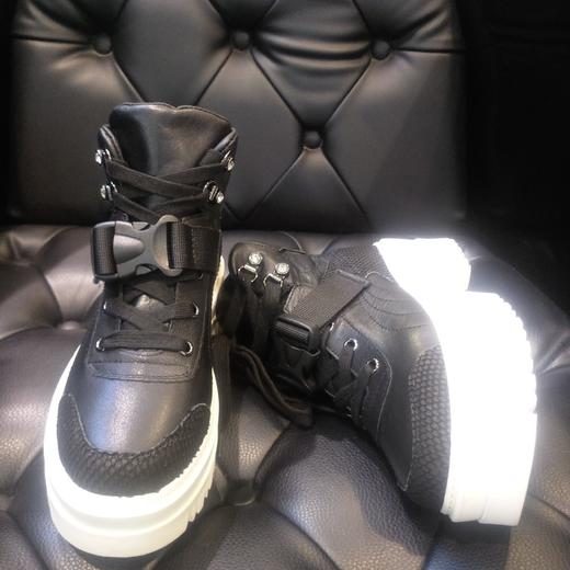 LFGJ  5908 时尚全皮厚底高帮女鞋 商品图5