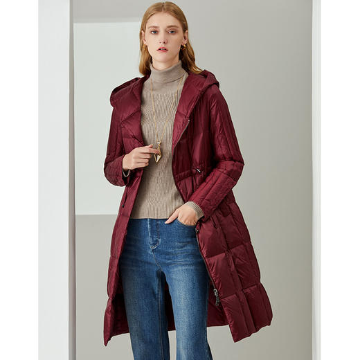 EITIE爱特爱冬季新款简约纯色收腰显瘦保暖连帽长款羽绒服女6411112 商品图1