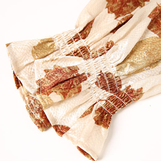 EITIE爱特爱秋季新款时尚通勤印花飘带女上衣6709409 商品图7