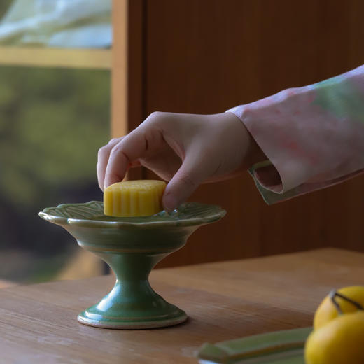 日本 渡边信史 山葵釉灰釉 高台甜品盘 菱形皿 芙蓉五角皿 轮花盘 商品图2