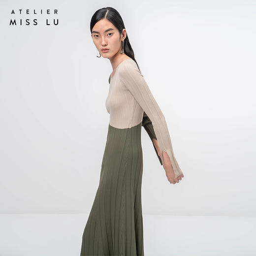【圆半】流畅曲线松绿拼色长袖针织大摆连衣裙/202104 商品图2