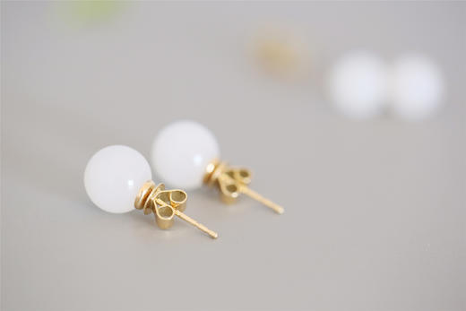 Qinny | 琵琶珠玉 ｜18K金和田玉子料白玉经典耳钉圆珠简约质感 商品图12