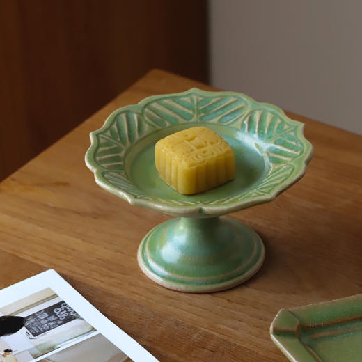 日本 渡边信史 山葵釉灰釉 高台甜品盘 菱形皿 芙蓉五角皿 轮花盘 商品图3