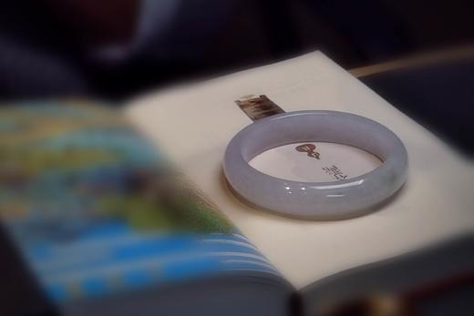 淡紫色紫罗兰翡翠带绿点翡翠手镯 商品图9