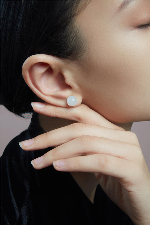 Qinny | 琵琶珠玉 ｜18K金和田玉子料白玉经典耳钉圆珠简约质感 商品图4