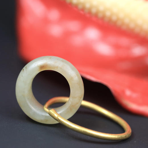 清代原装和田白玉金圈耳环 商品图4