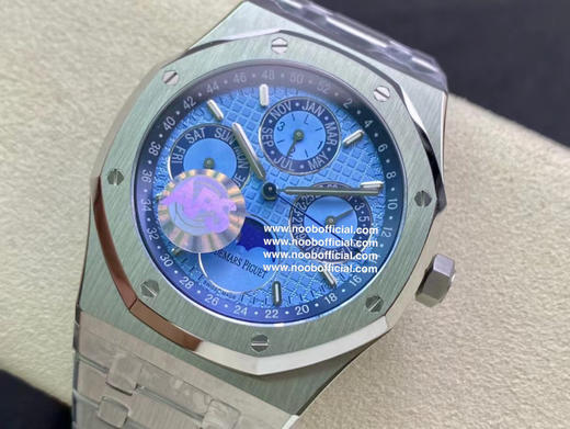 APS新品 爱彼 26574 皇家橡树系列在“Grande Tapisserie”大格纹装饰表盘上，日期、星期、月份、月相，和四个眼睛的位置与原装同步 商品图5