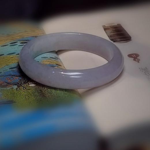 淡紫色紫罗兰翡翠带绿点翡翠手镯 商品图3
