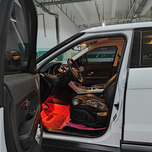 路虎 揽胜极光 2.0T 5门耀真版【月租-深圳】 商品图3