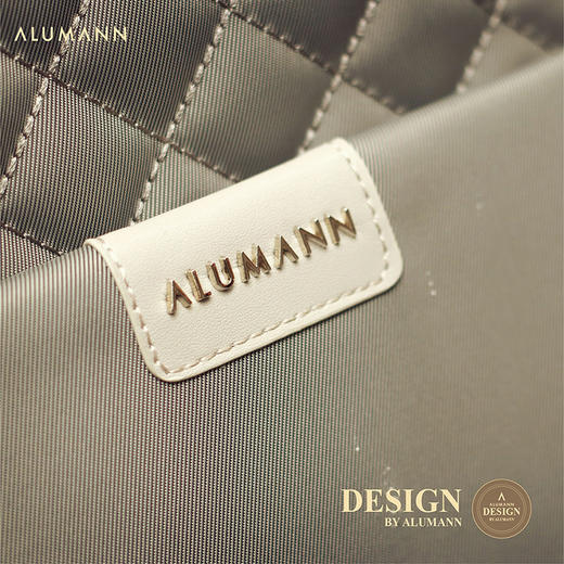 旅漫/Alumann 双肩包女新款时尚背包大容量潮流通勤简约书包 商品图3